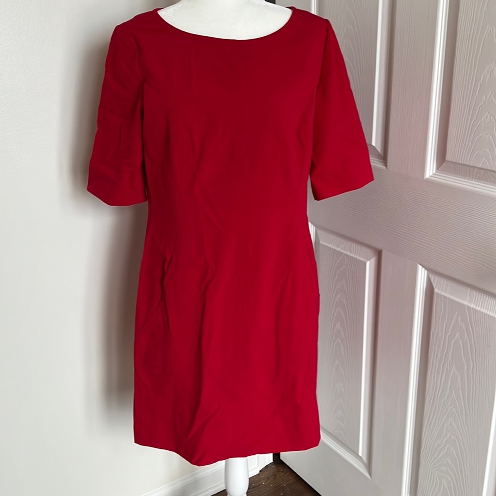 Tahari Dress - flattering fit
